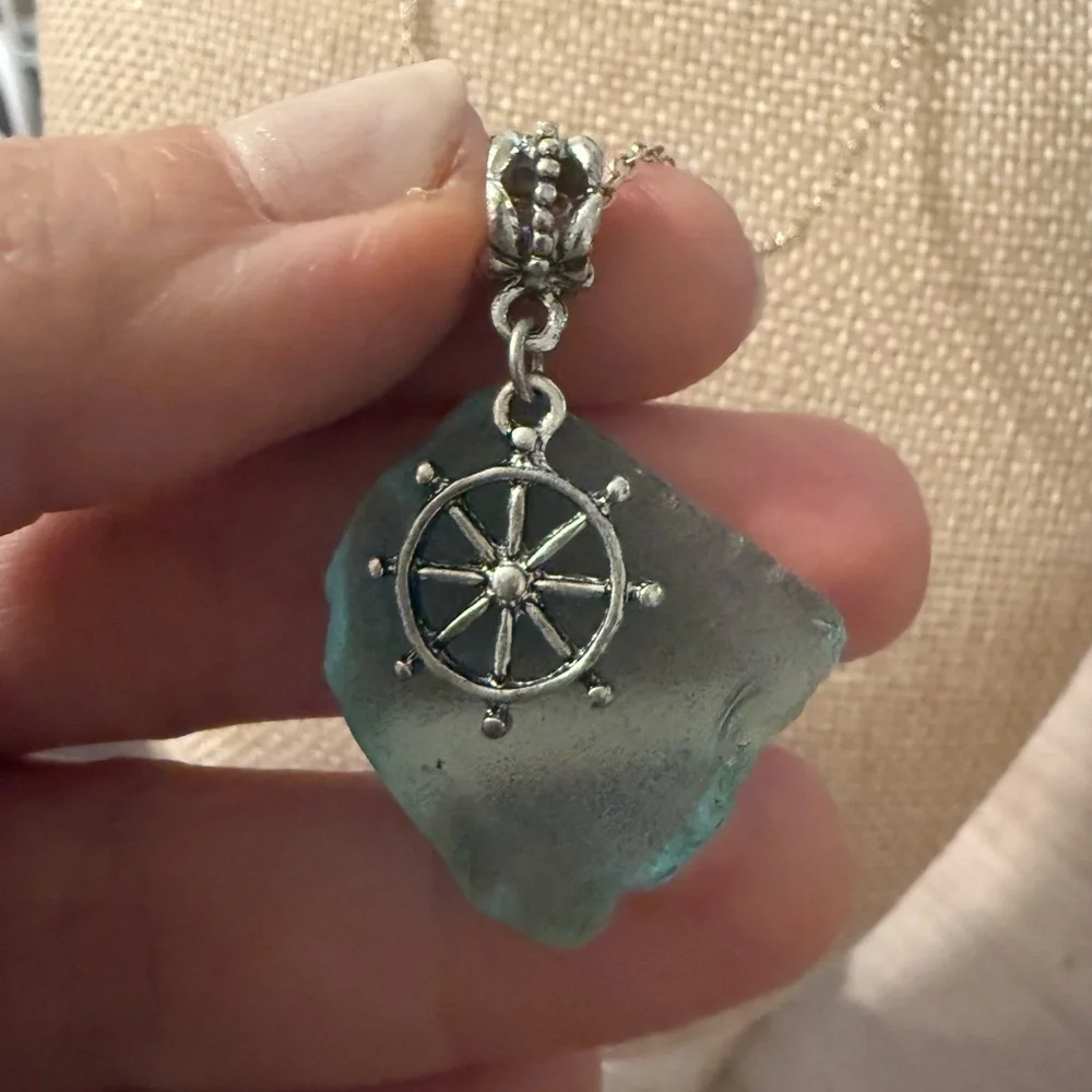 Sterling Silver 925 Aqua Sea Glass Ship Wheel Nautical Pendant‎ Necklace Blue